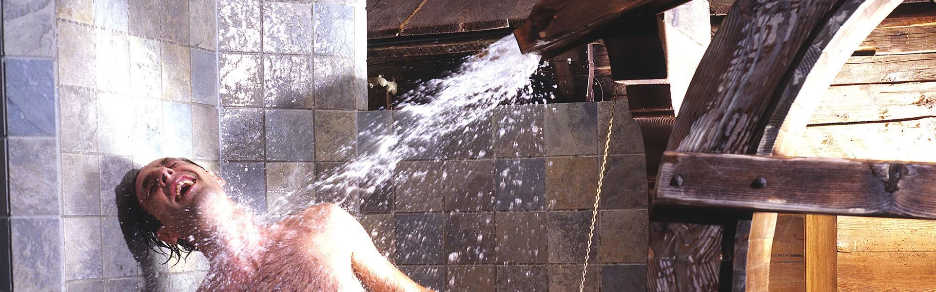 Kurland Mühlraddusche